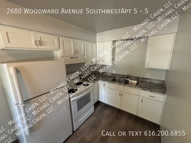 Building Photo - 2680 Woodward Ave SW