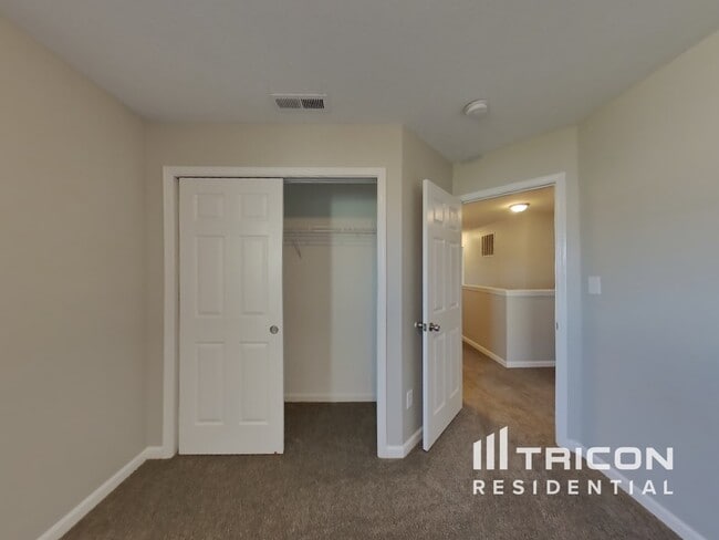 Building Photo - 8018 Bach Dr