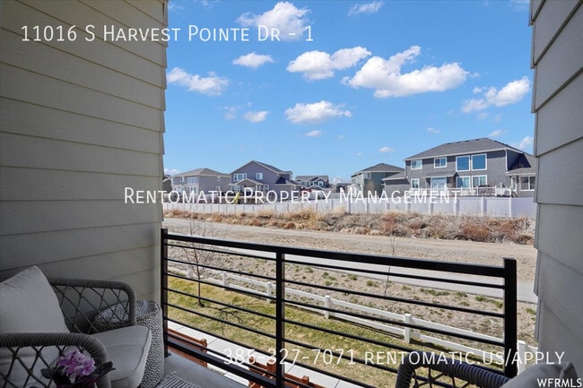 Building Photo - 11016 Harvest Pointe Dr