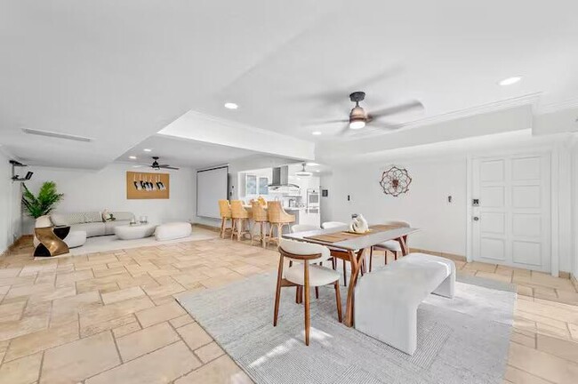 Building Photo - 2780 NE 16th St