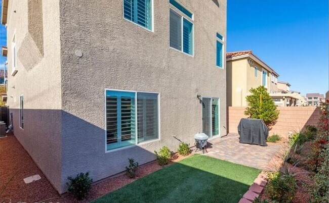 Building Photo - **COMING SOON 07/21/2025**Luxurious 3-Stor...