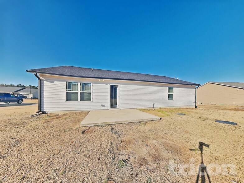 Building Photo - 205 Tractor Pl