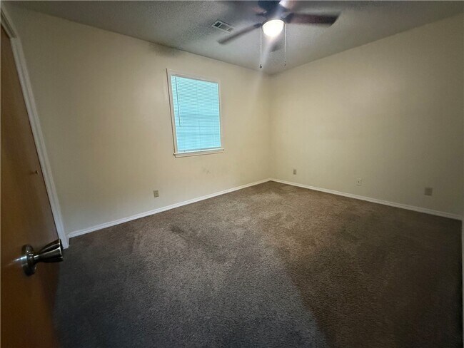 Building Photo - 1406 Willard St