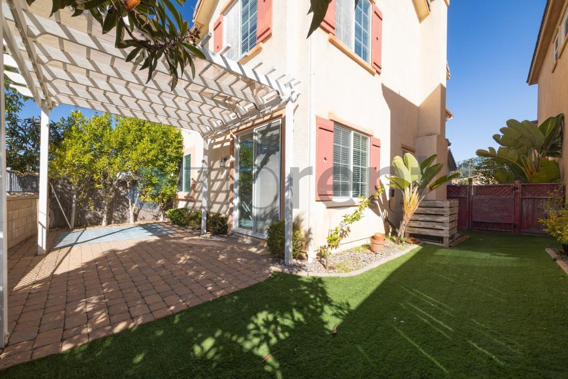 Building Photo - 5775 Cam Del Cielo