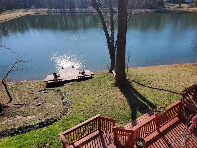 Building Photo - 270 Sawmill Creek Dr