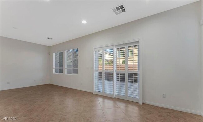 Building Photo - 9764 Bedstraw St