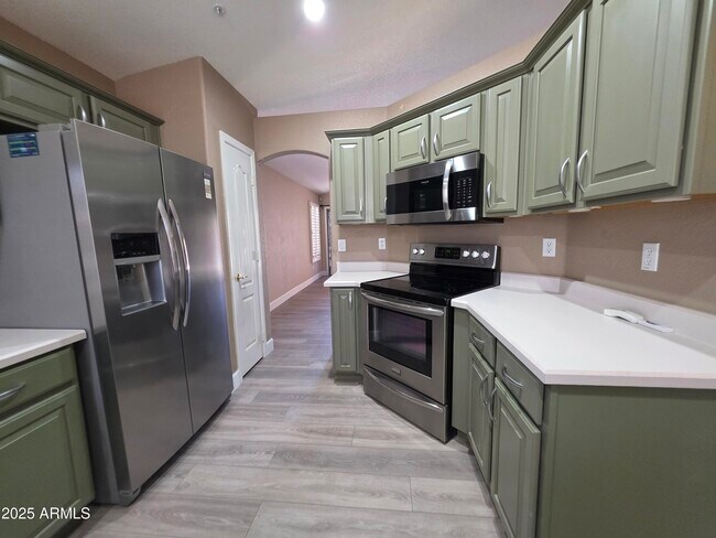 Building Photo - 9705 E Friess Dr