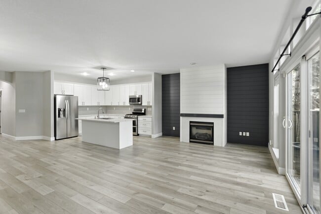 Building Photo - 16603 SW 134th Terrace