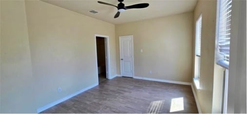 Building Photo - 107 Creekside Dr