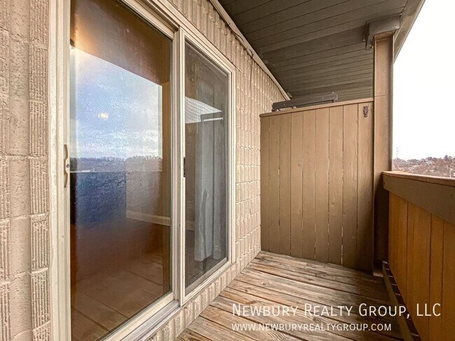 Building Photo - 1816 Chessland St