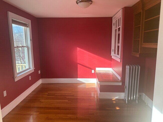 Building Photo - 57 Linwood St