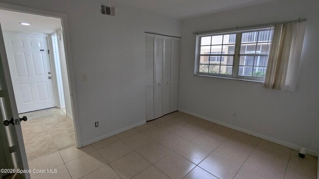 Building Photo - 1633 Sunny Brook Ln
