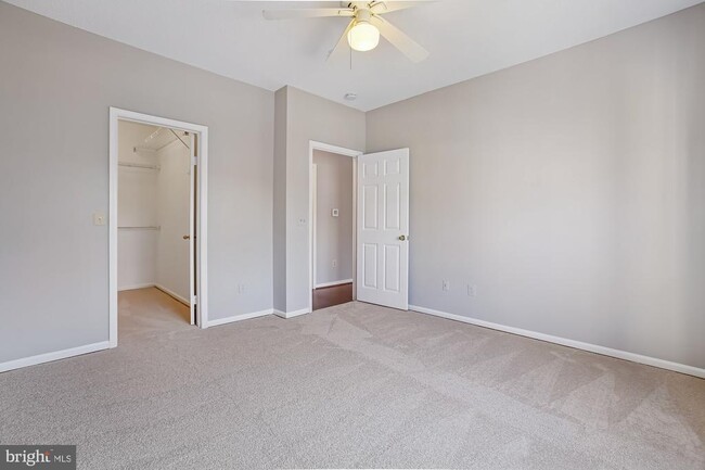 Building Photo - 14301 Grape Holly Grove