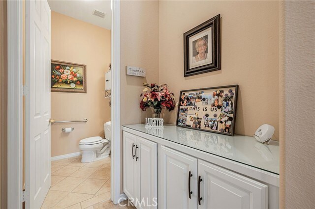 Building Photo - 78652 Alliance Way