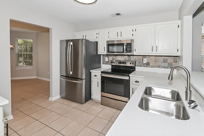 Building Photo - 5814 Steffani Dr