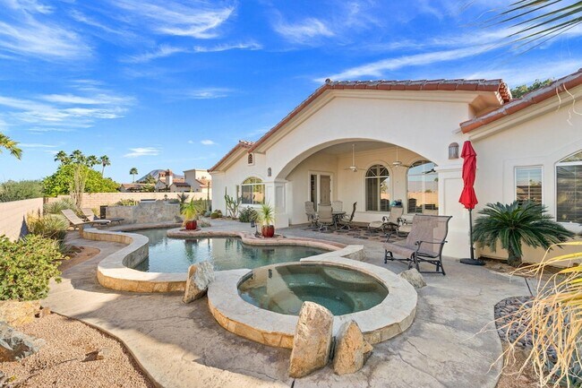 Building Photo - 73110 Calliandra St