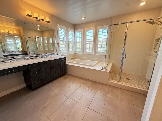 Building Photo - 6705 Aliso Valley Way