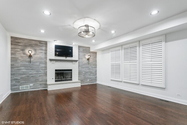 Building Photo - 24250 Merlot Ln