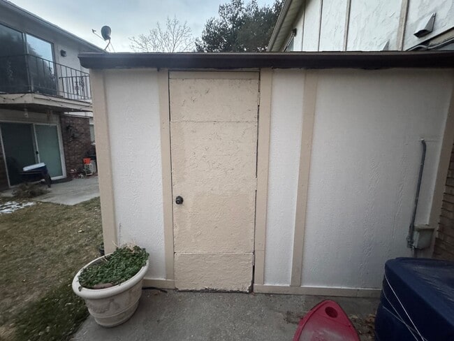 Building Photo - Beautiful 2 bedroom duplex for rent in Cottonwood Heights!