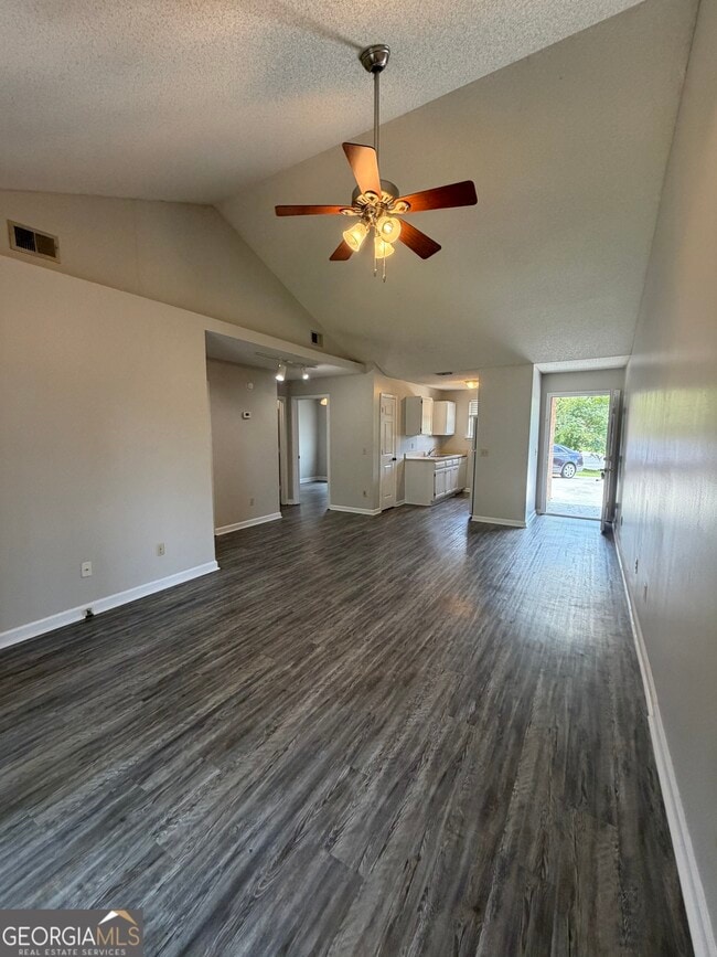 Building Photo - 411 Baltic Ct
