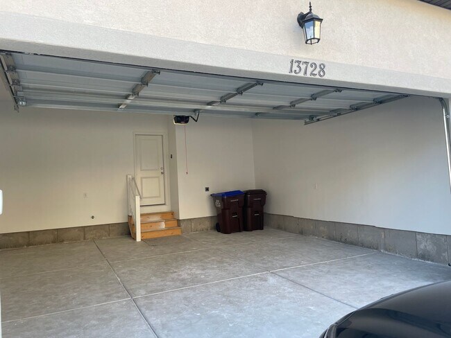 Building Photo - New Construction Townhome in Prime Riverton Location