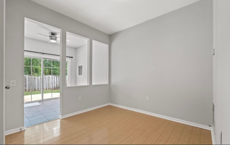 Building Photo - 7136 Strawn Ct