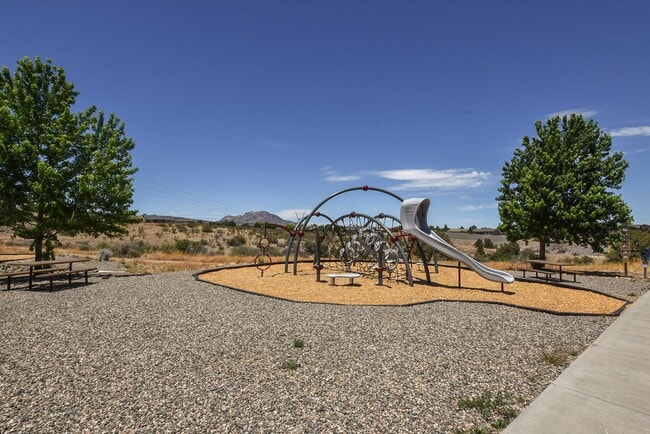 Building Photo - Beautiful home in Prescott
