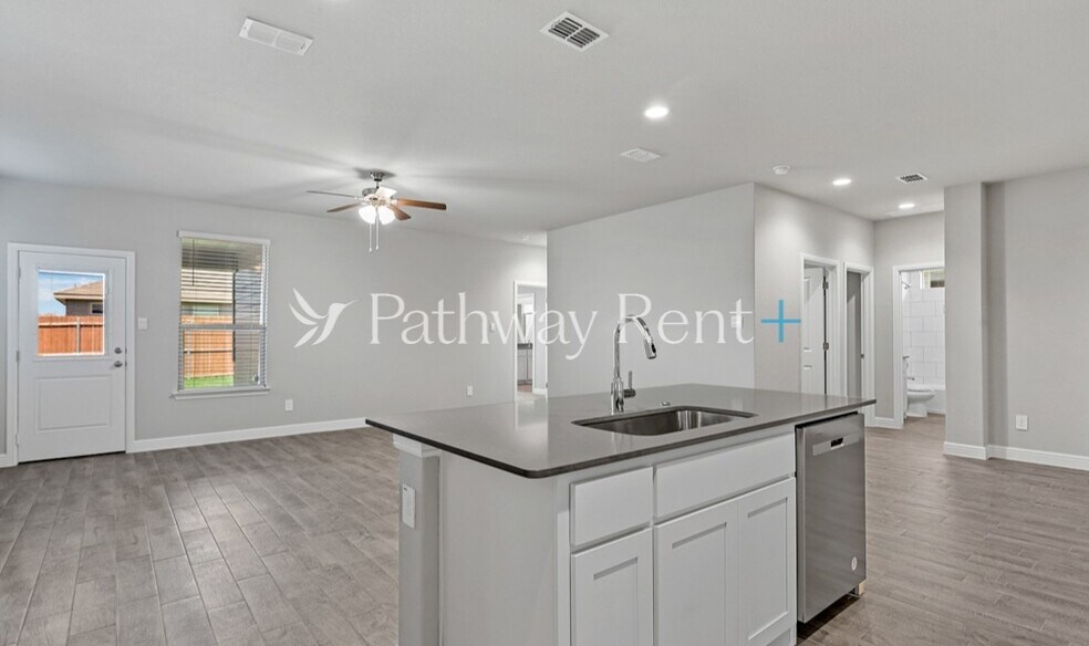 Building Photo - 1756 Reverie Rd