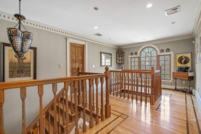 Building Photo - 200 Whalen Dr