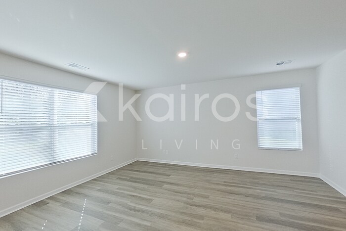 Building Photo - 125 Inez Ave