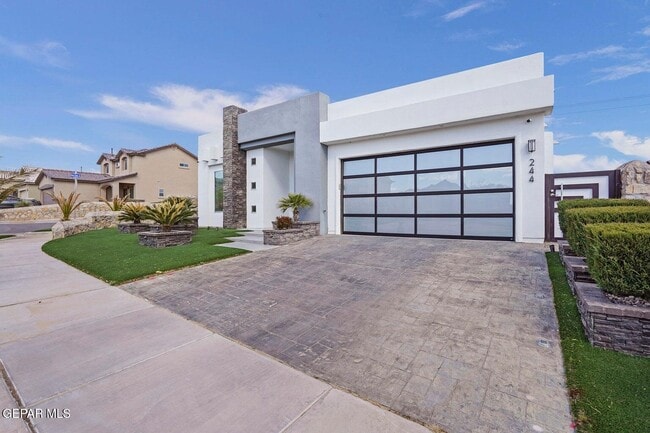 Building Photo - 244 Saltford Pl