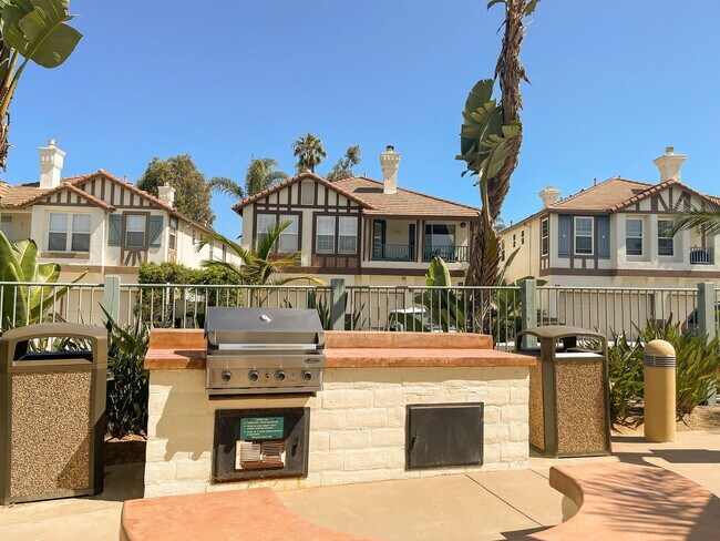 Building Photo - Cozy Condo  Saxony at Encinitas Ranch