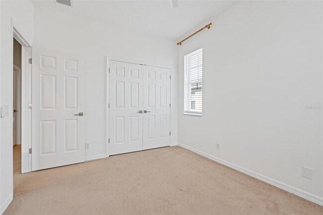 Building Photo - 1129 Venetian Harbor Dr NE