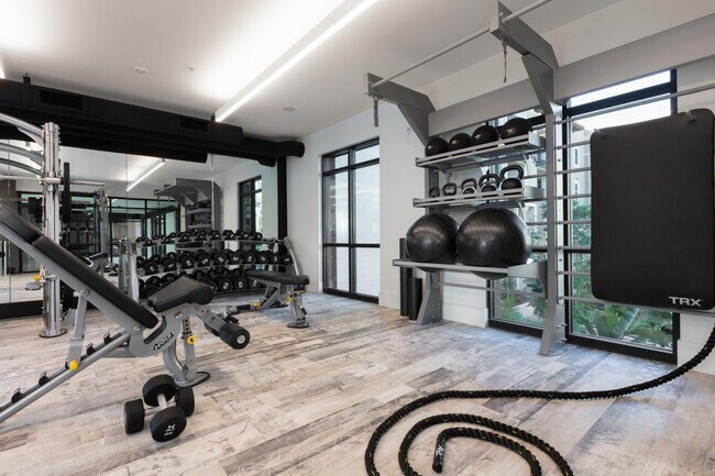 Building Photo - 207 Infinity Wy