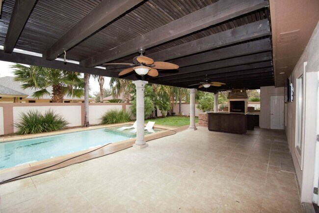 Building Photo - 3134 Homer Dr