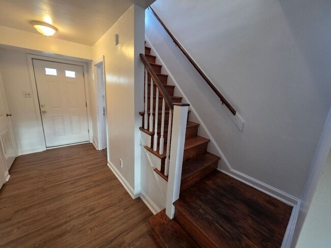 Building Photo - 4 S Cannon Dr