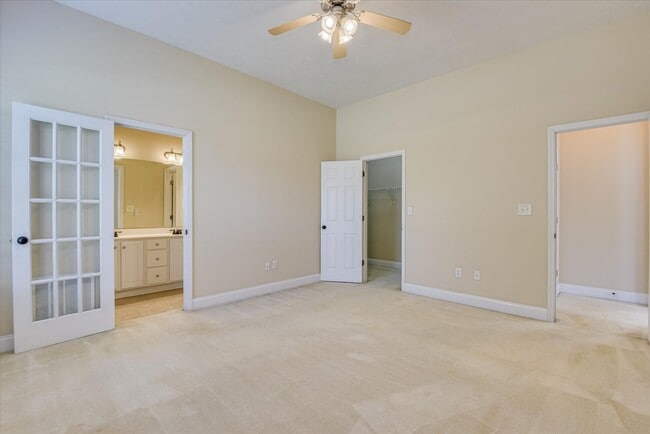 Building Photo - 2436 River Birch Dr