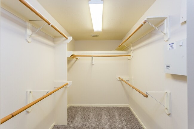 Building Photo - 44 Teak Mill Pl