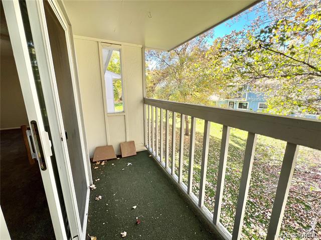 Building Photo - 387 Upham St