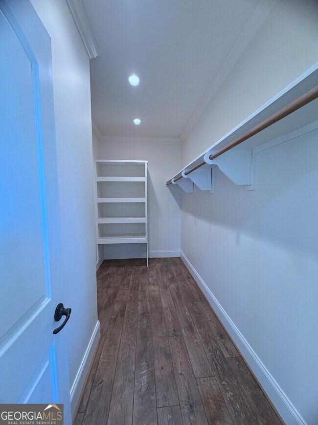Building Photo - 5049 Carlton Ridge Cir