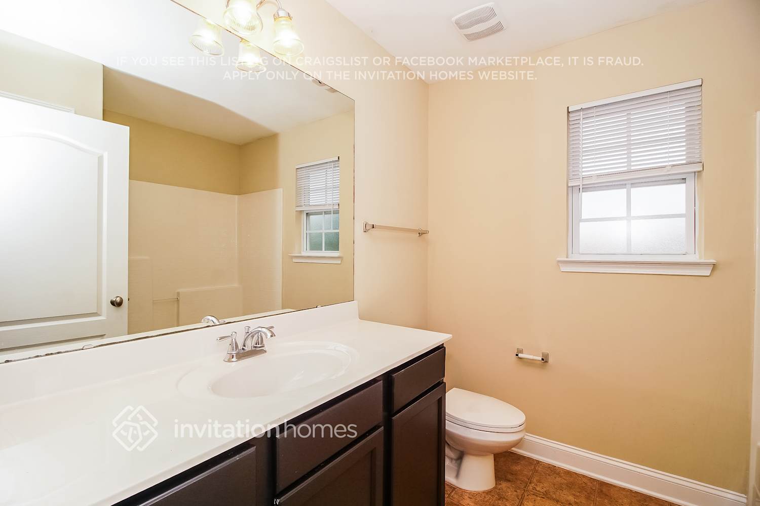 Building Photo - 148 Newport Dr