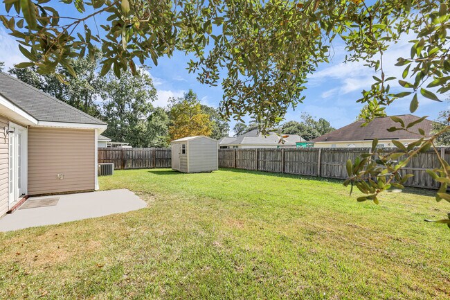 Building Photo - 4 Expedition Way