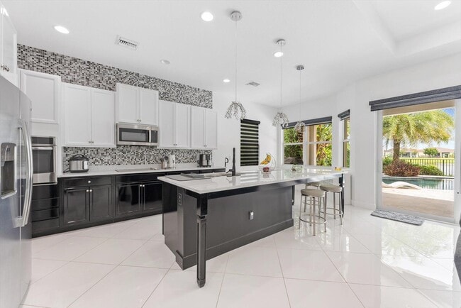 Building Photo - 5934 Buttonbush Dr