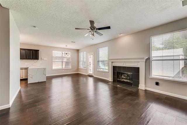 Building Photo - 803 Livingston Dr