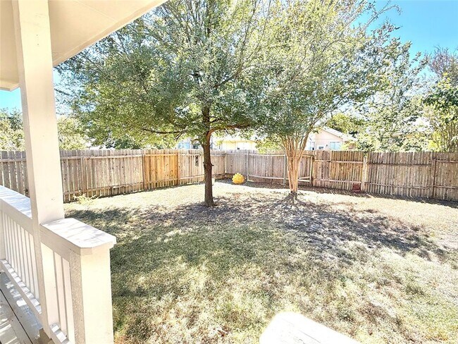 Building Photo - 1511 Freestone Dr