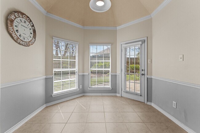 Building Photo - 20698 Oakhurst Meadows Dr
