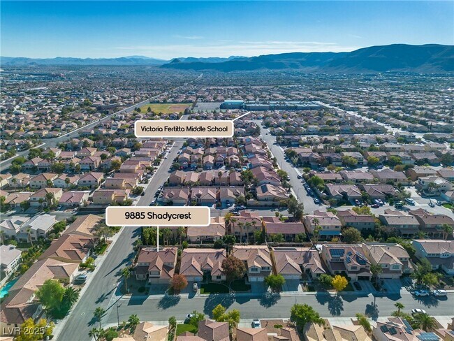 Building Photo - 9885 Shadycrest Ct