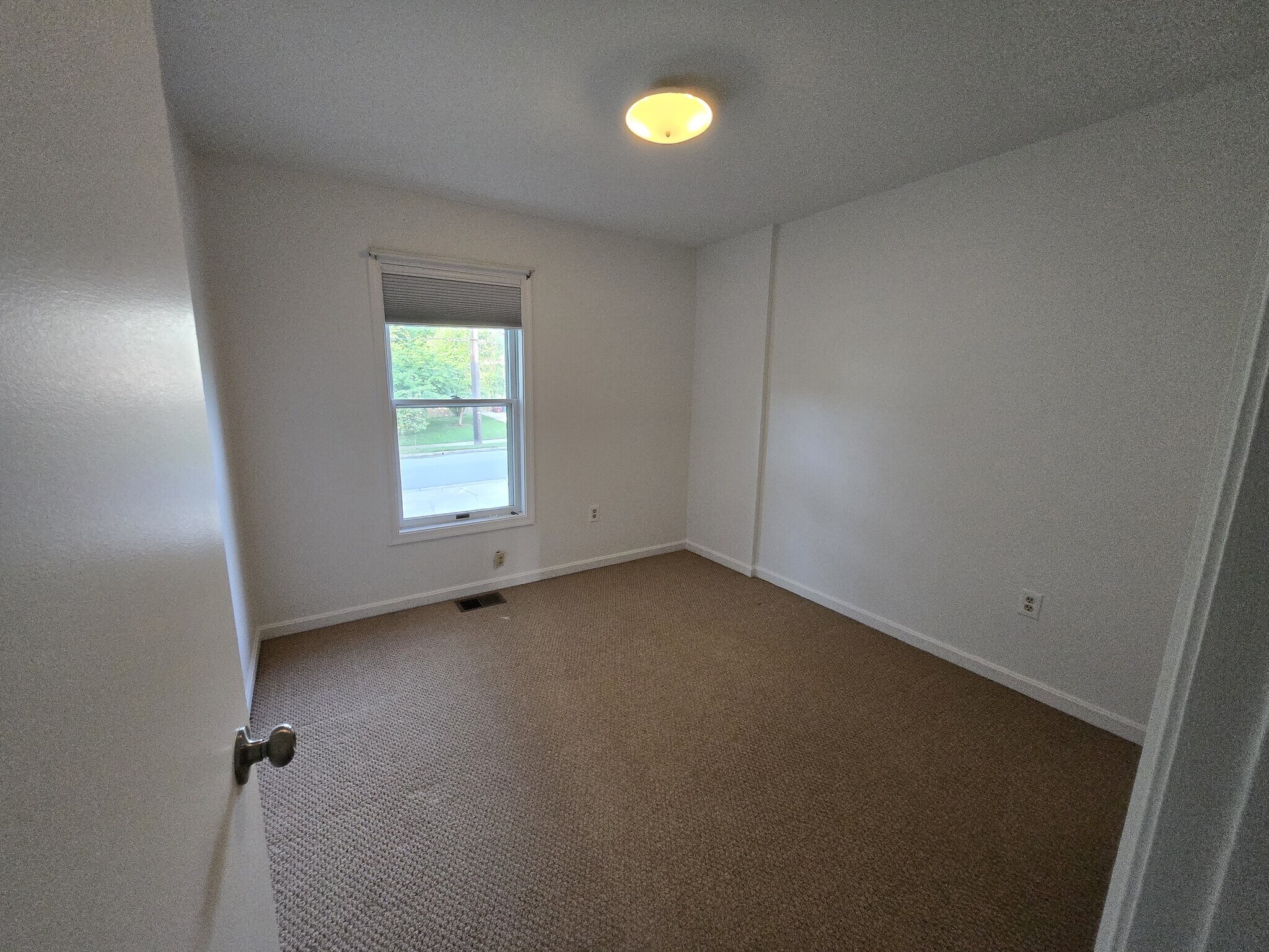 Building Photo - 5801 Harrison Ave