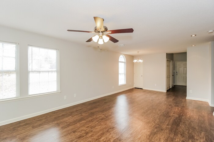 Building Photo - 5417 Brickleberry Way