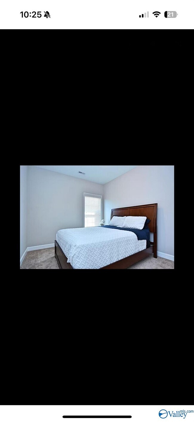 Building Photo - 605 Summerdawn Pl